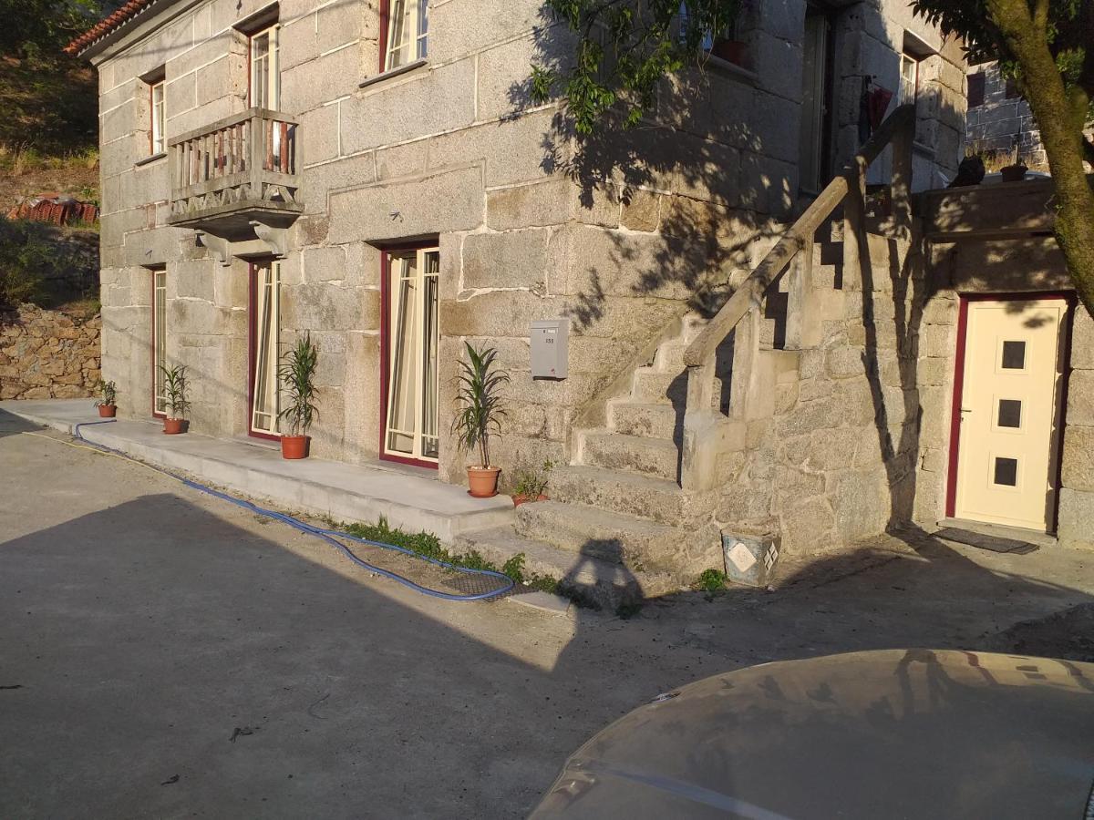 Appartamento Sidro House Geres Esterno foto